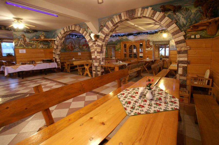 Hotel "Harnas" Zab-Bustryk Esterno foto